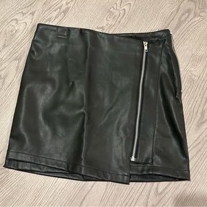 Lulus leather skirt